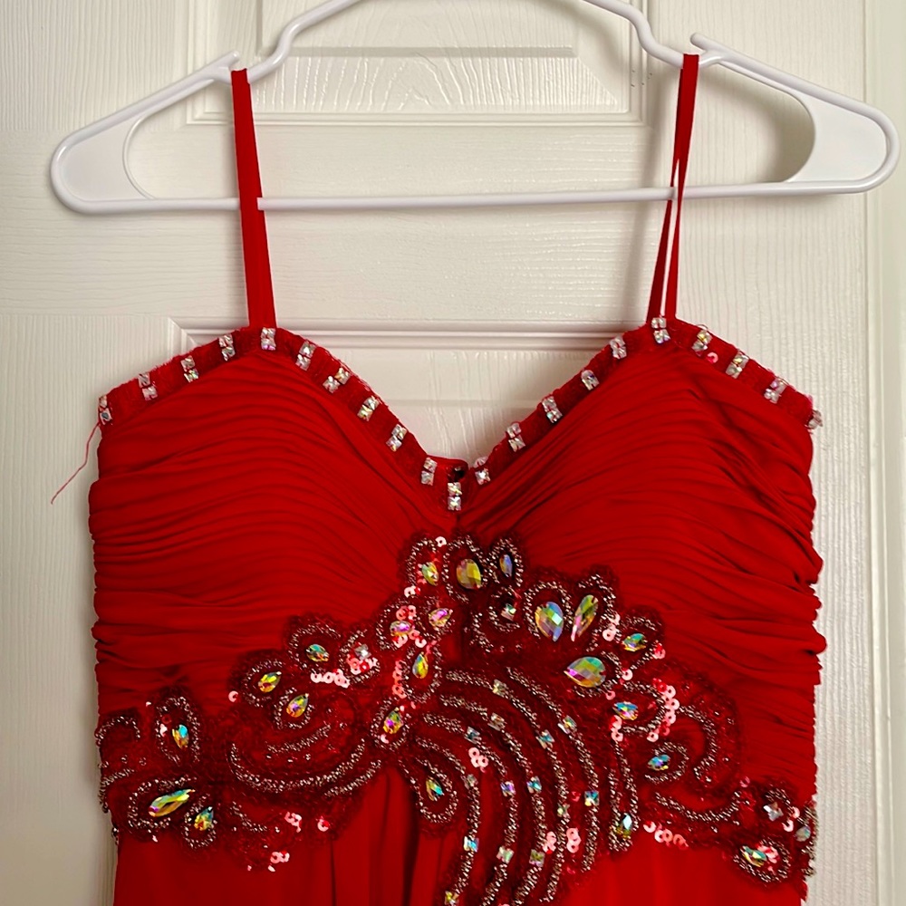 Red prom dress
